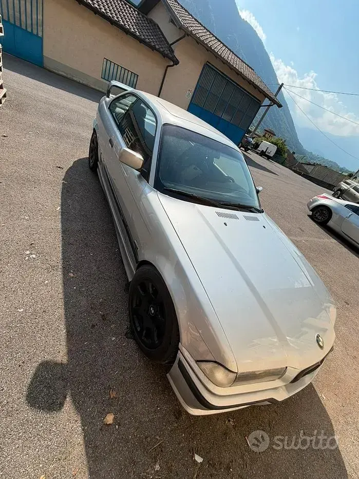 Usata BMW 318 140 CV (102 kW) 1996 Coupé