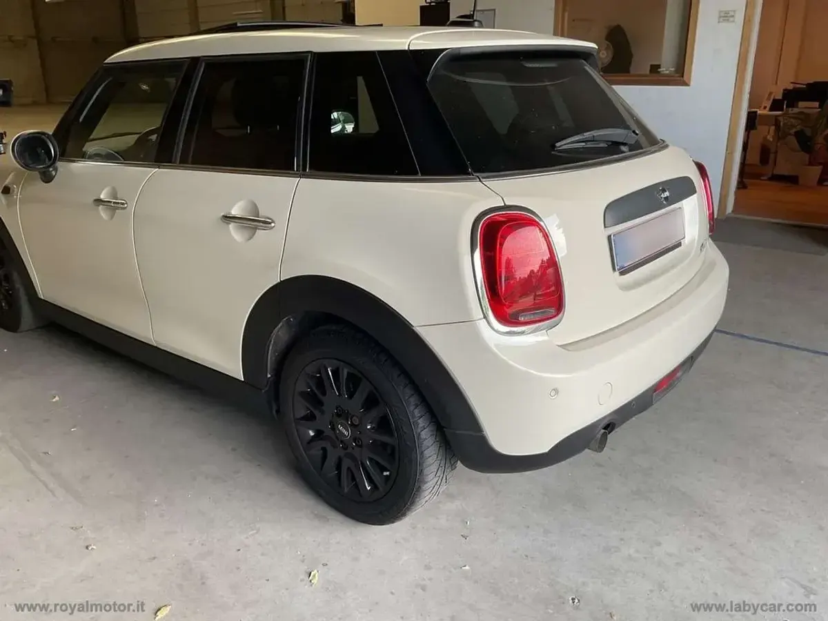 Usata Mini ONE 102 CV (75 kW) 2019 Bianco Utilitaria