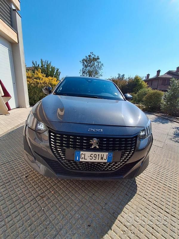 Usata Peugeot 208 GTi 101 CV (74 kW) 2023 Grigio Utilitaria