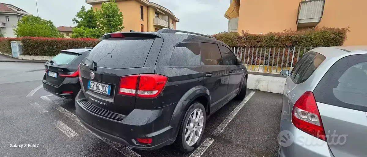 Usata Fiat Freemont Lounge 170 CV (125 kW) 2013 Nero SUV