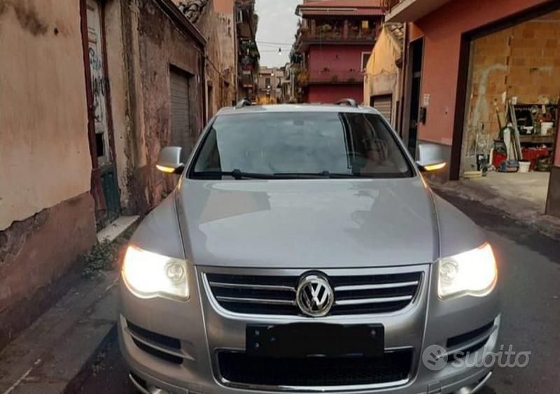 Usata VW Touareg R 174 CV (127 kW) 2007 Grigio SUV