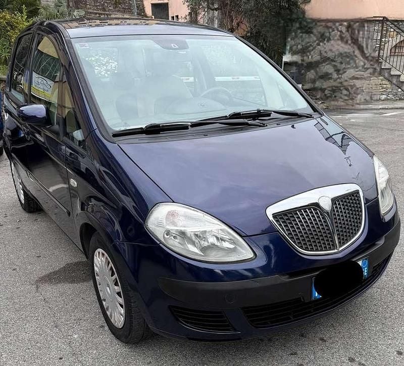 Usata Lancia Musa 69 CV (50 kW) 2004 Monovolume