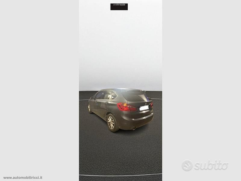 Usata BMW 216 Active Tourer Advantage 2020 Grigio Monovolume