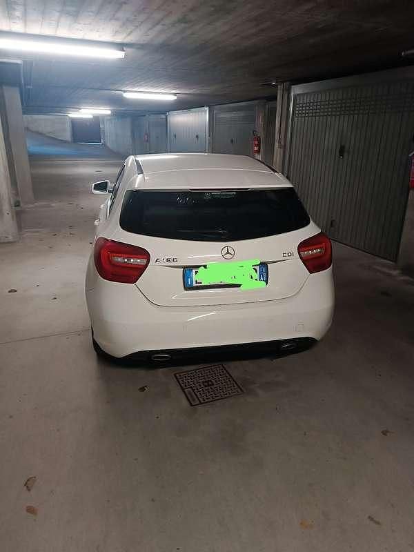 Begagnad Mercedes 180 109 HK (80 kW) 2014 Vit Sedan