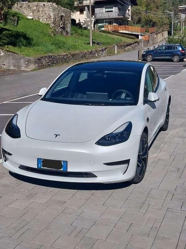 Usata Tesla Model 3 RWD 208 kW (283 CV) 2023 Berlina