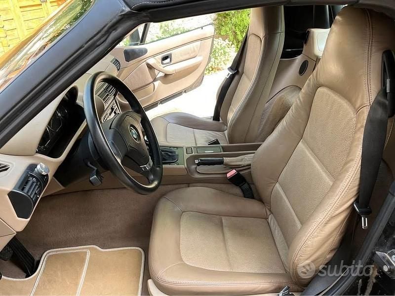 Usata BMW Z3 Efficient Dynamics 140 CV (102 kW) 1998 Nero Cabrio