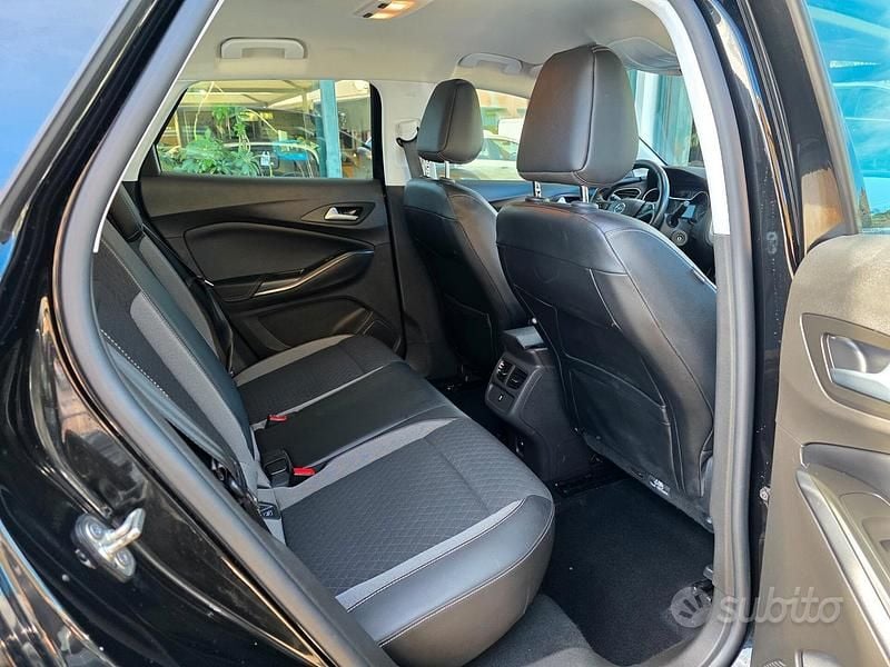 Usata Opel Grandland X Business Elegance 131 CV (96 kW) 2021 Nero SUV