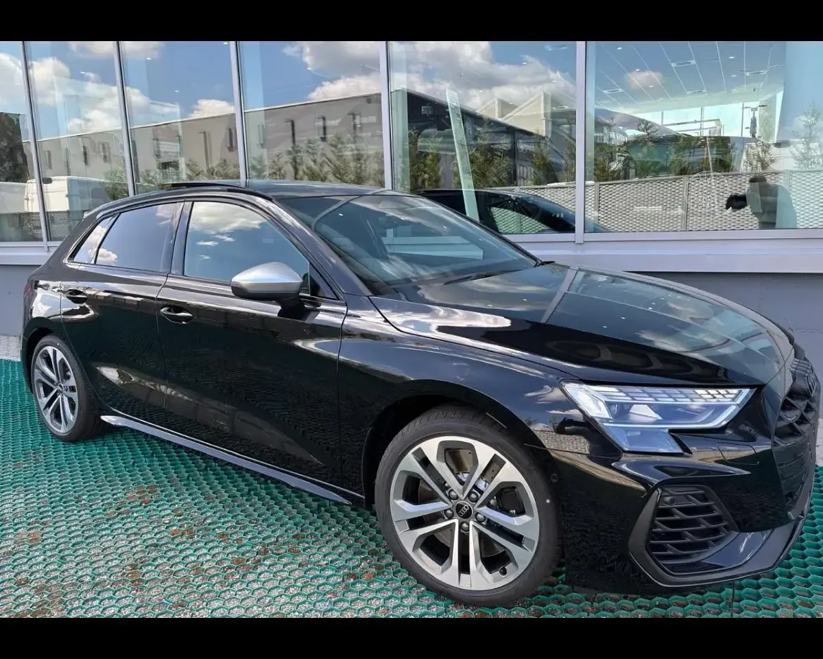 Nuova Audi S3 Ambiente 333 CV (244 kW) 2026 Nero Berlina