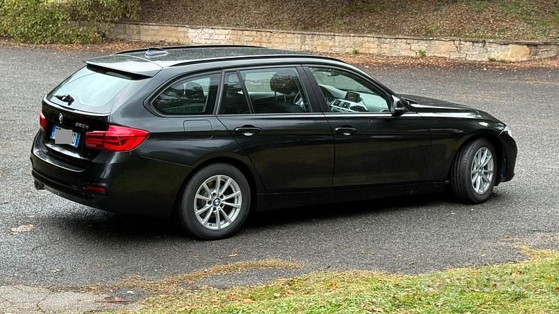 Usata BMW 320 Advantage 190 CV (139 kW) 2016 Nero Station wagon