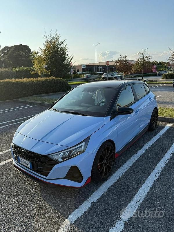 Usata 2021 Hyundai i20 Tre volumi | 27.200 € (Buon prezzo) - Immagine 1/4