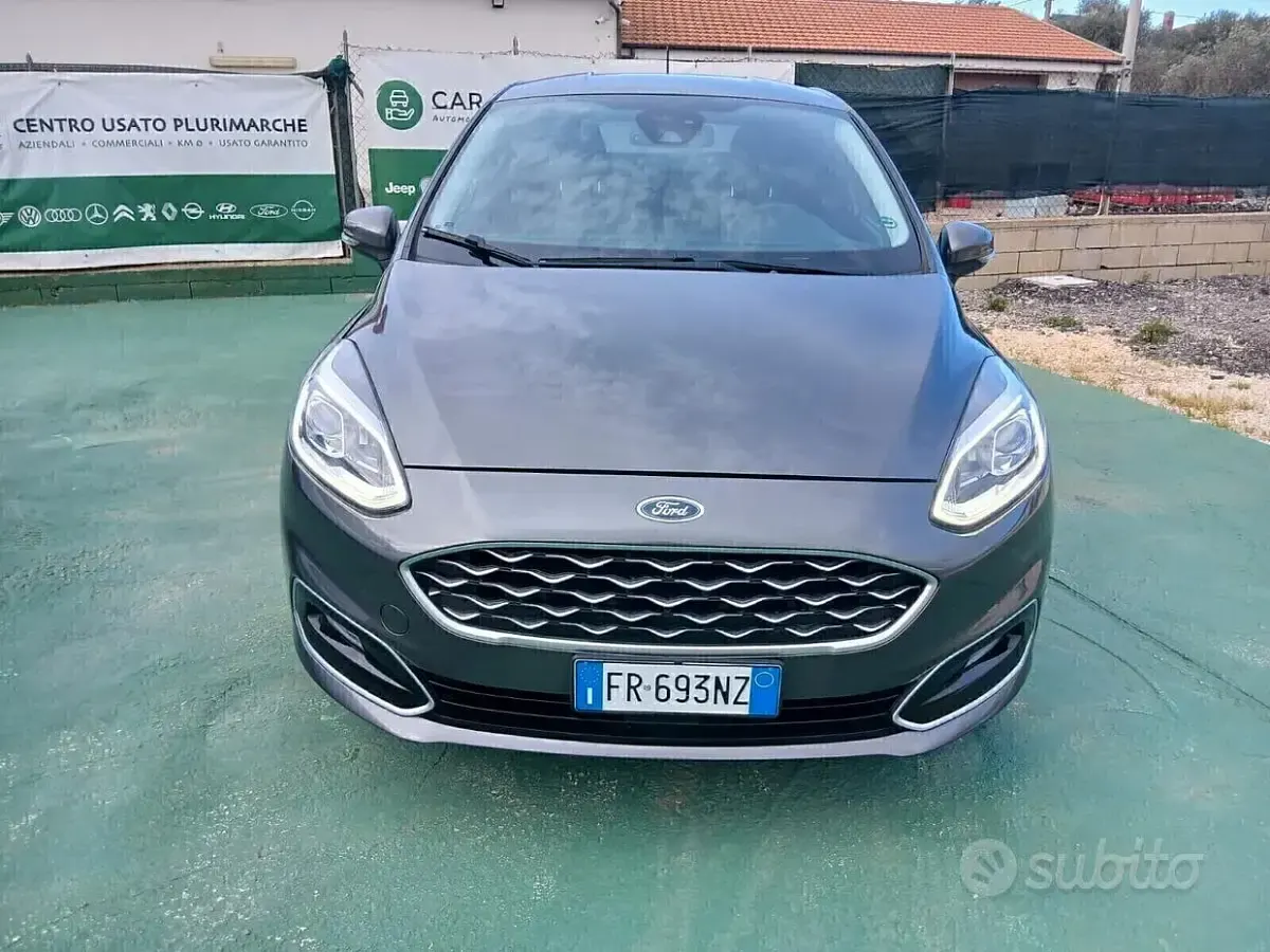 Usata Ford Fiesta Vignale 85 CV (62 kW) 2018 Grigio Utilitaria