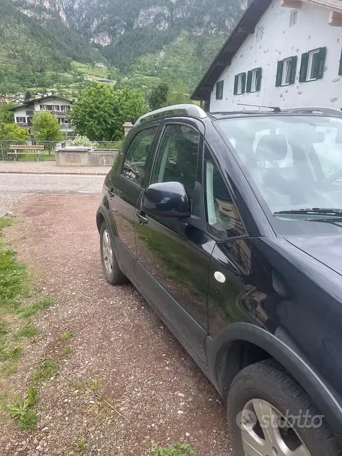 Usata Fiat Sedici Dynamic 120 CV (88 kW) 2008 Nero SUV