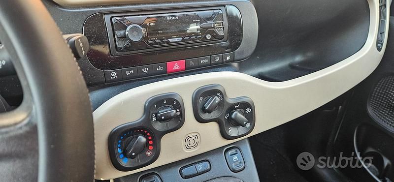 Usata Fiat Panda 69 CV (50 kW) 2015 Bianco Utilitaria