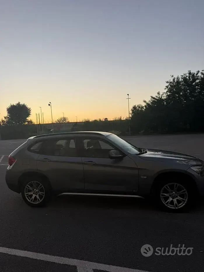 Usata BMW X1 Efficient Dynamics 143 CV (105 kW) 2012 Grigio SUV
