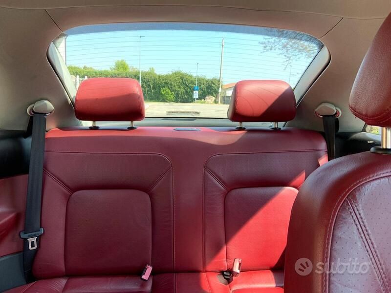 Usata VW New Beetle 105 CV (77 kW) 2008 Nero Utilitaria