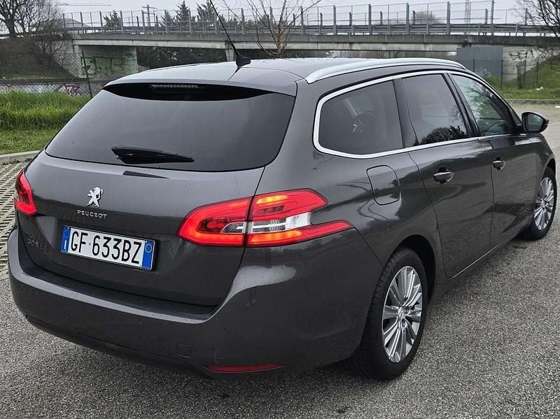Usata Peugeot 308 Allure 131 CV (96 kW) 2021 Grigio Station wagon