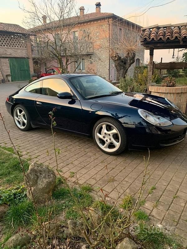 Usata Porsche 911 Carrera 4 300 CV (220 kW) 1999 Blu Coupé