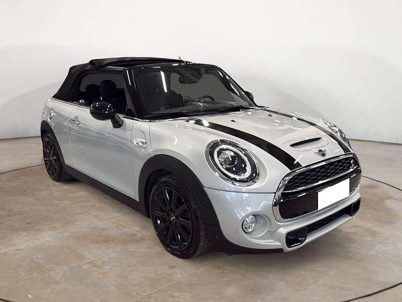 Usata Mini Cooper S Cabriolet 192 CV (141 kW) 2018 Argento Cabrio