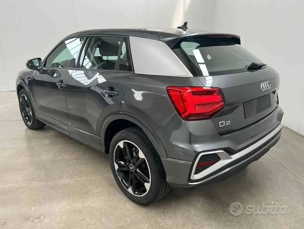 Usata Audi Q2 S-Line 116 CV (85 kW) 2025 Grigio SUV