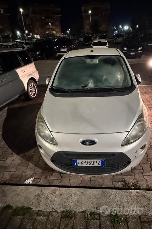 Usata Ford Ka 69 CV (50 kW) 2010 Bianco Berlina
