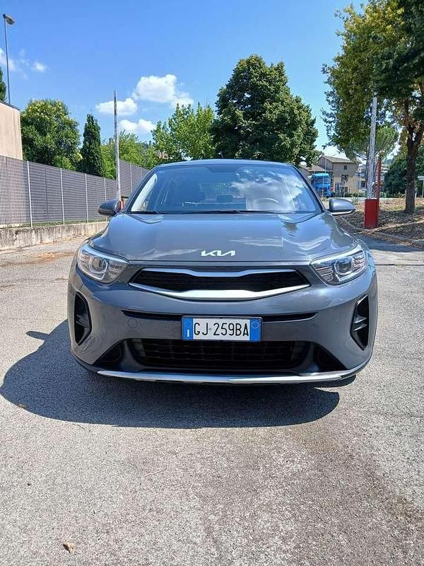 Usata Kia Stonic Urban 84 CV (61 kW) 2022 Grigio SUV