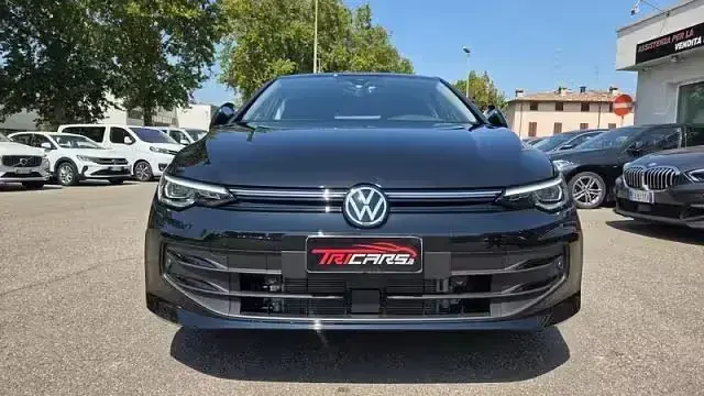 Usata VW Golf VIII Life 115 CV (84 kW) 2024 Nero
