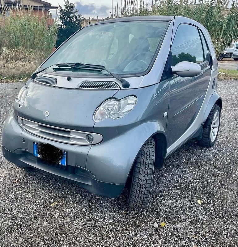 Grigio Usata 2005 Smart ForTwo Coupé Coupé | 1990 € - Immagine 1/4