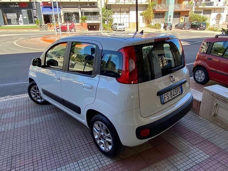 Usata Fiat Panda Lounge 69 CV (50 kW) 2018 Bianco Utilitaria
