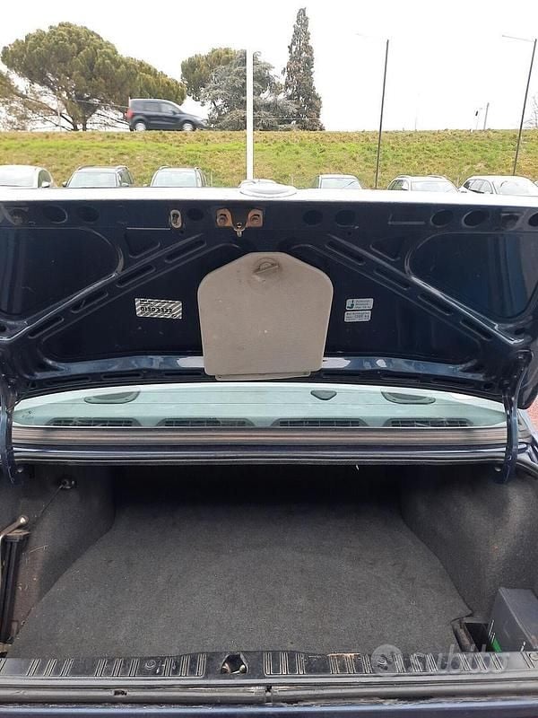 Usata BMW 318 1988 Blu Berlina