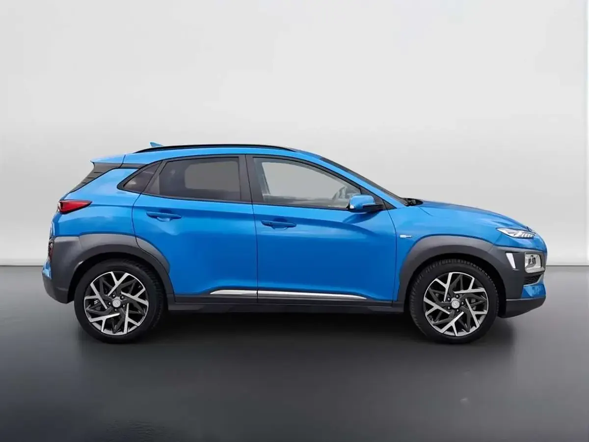 Usata Hyundai Kona Premium 141 CV (103 kW) 2020 Azzurro SUV
