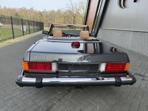 Usata Mercedes 560 230 CV (169 kW) 1986 Nero Cabrio