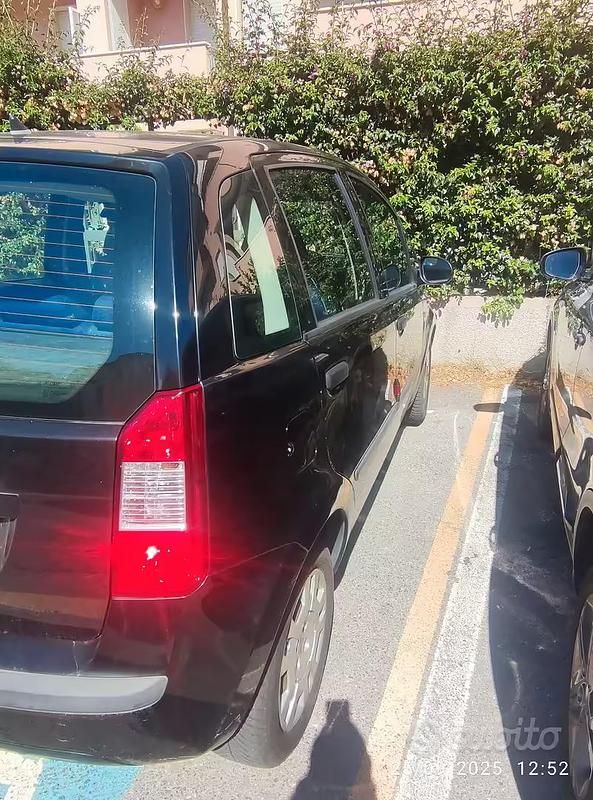 Usata Fiat Idea Active 95 CV (69 kW) 2012 Nero Monovolume