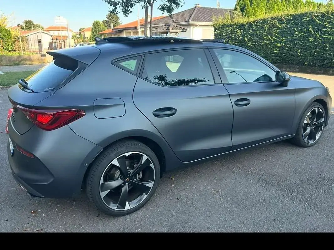 Usata Cupra Leon 150 CV (110 kW) 2022 Grigio Berlina