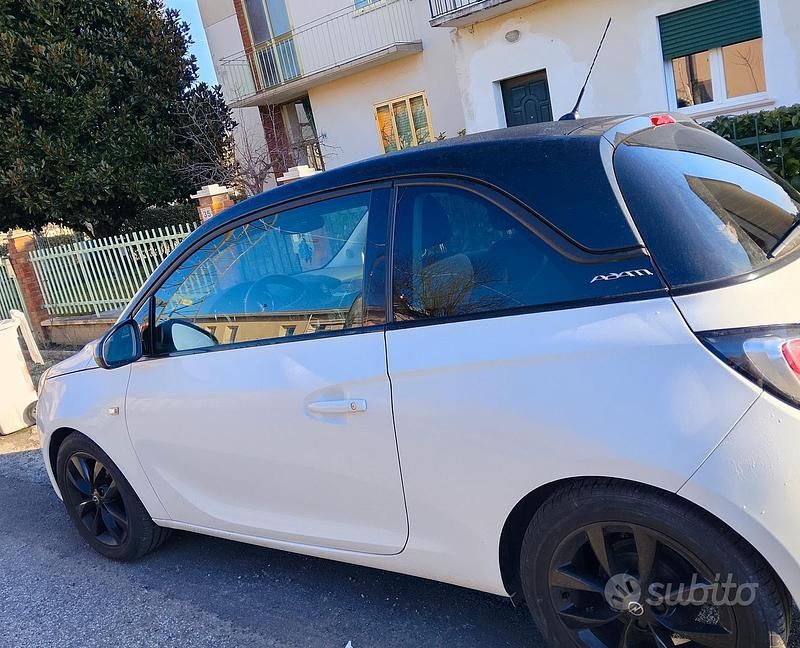 Usata Opel Adam 116 CV (85 kW) 2016 Bianco Utilitaria