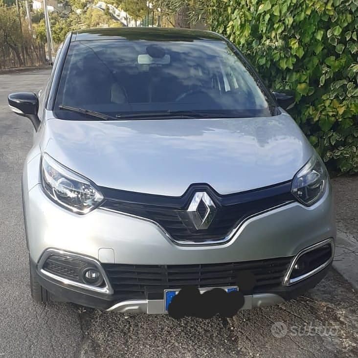 Usata Renault Captur 90 CV (66 kW) 2016 Grigio SUV