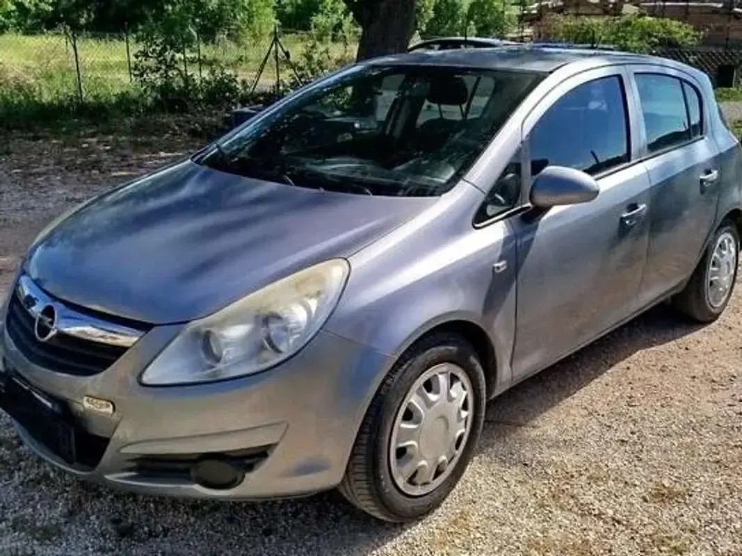 Usata Opel Corsa Enjoy 80 CV (58 kW) 2009 Utilitaria