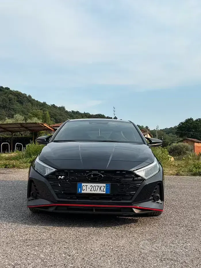Usata Hyundai i20 204 CV (150 kW) 2024 Nero Utilitaria