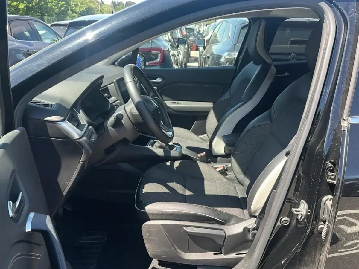 Usata Renault Captur Techno 101 CV (74 kW) 2023 Nero SUV