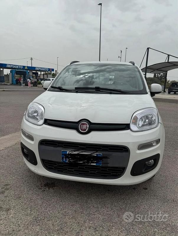 Usata Fiat Panda Lounge 80 CV (58 kW) 2018 Bianco Utilitaria