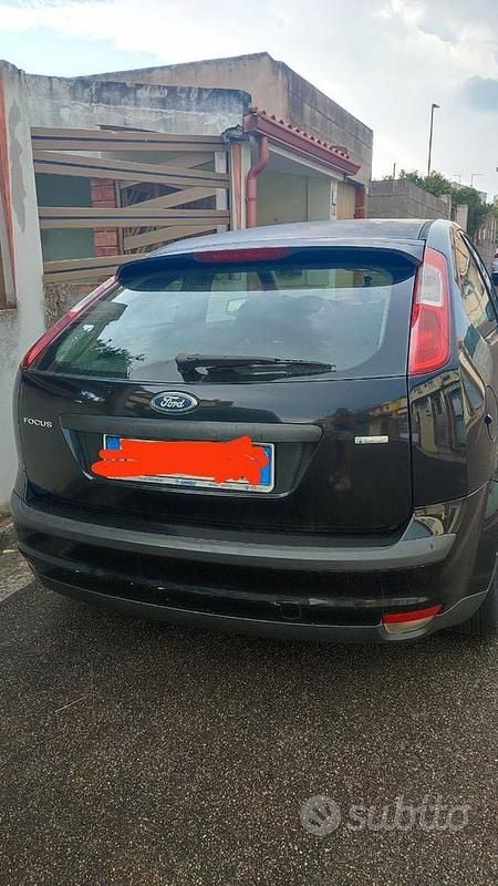 Begagnad Ford Focus 109 HK (80 kW) 2005 Svart Sportkupé