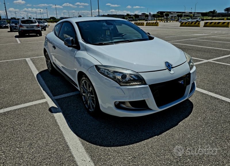 Usata Renault Mégane GT Line GT-Line 110 CV (80 kW) 2011 Bianco Coupé