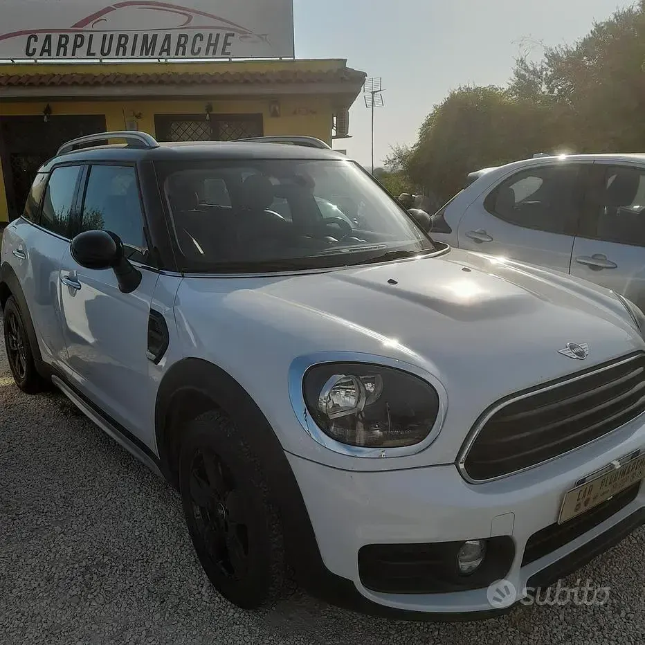 Usata Mini Cooper D Countryman Business 116 CV (85 kW) 2018 Bianco SUV