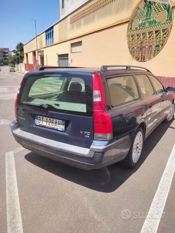 Usata Volvo V70 2001 Blu Station wagon