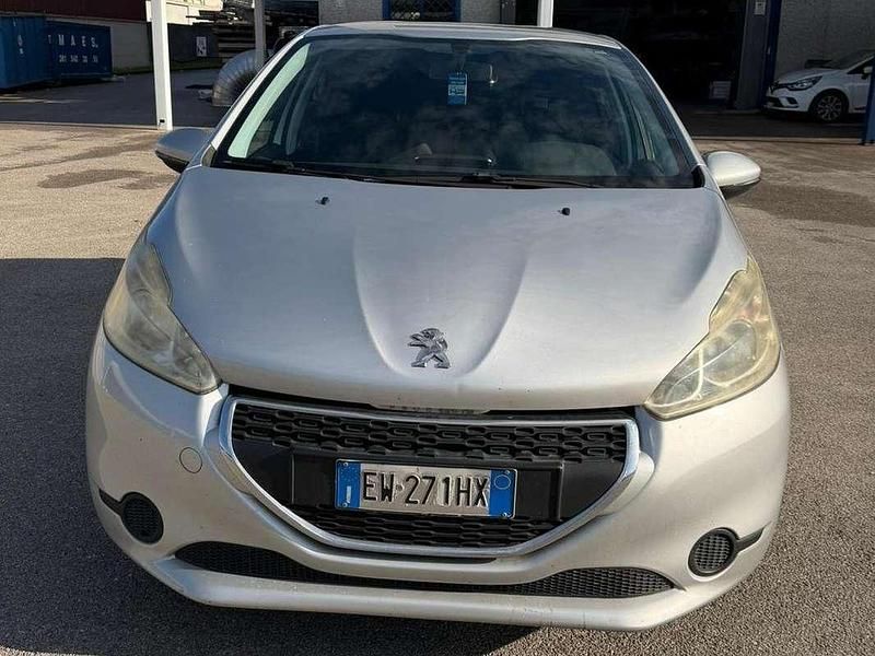 Usata Peugeot 208 Active 68 CV (50 kW) 2016 Argento Utilitaria