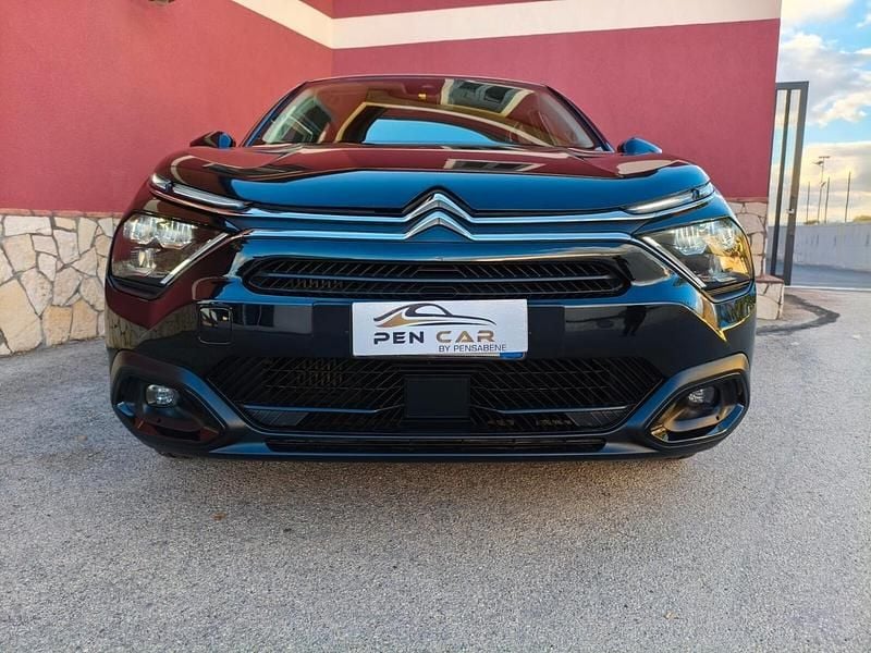 Nero Usata 2022 Citroën C4 Shine SUV | 15.500 € (Buon prezzo) - Immagine 1/4