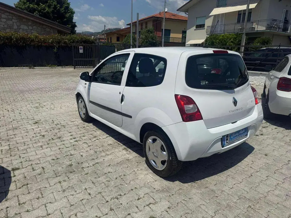 Usata Renault Twingo 75 CV (55 kW) 2011 Bianco Utilitaria