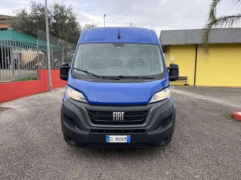 Usata Fiat Ducato 33 120 CV (88 kW) 2022 Blu/azzurro Furgone