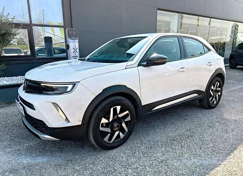 Usata Opel Mokka Elegance 131 CV (96 kW) 2022 Bianco SUV