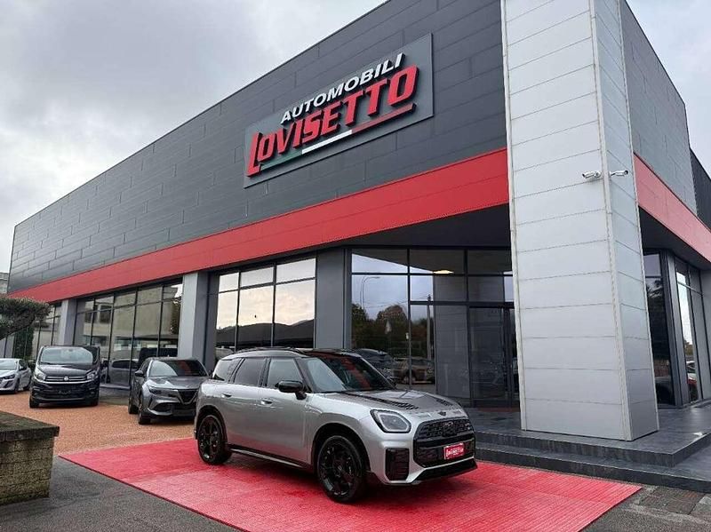 Argento Nuova 2025 Mini Countryman SUV | 43.900 € (Molto cara) - Immagine 1/4