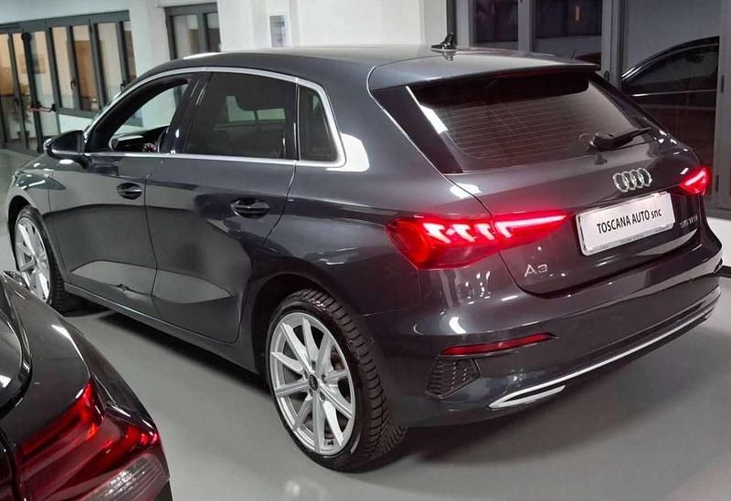 Usata Audi A3 Ambiente 150 CV (110 kW) 2021 Grigio Berlina